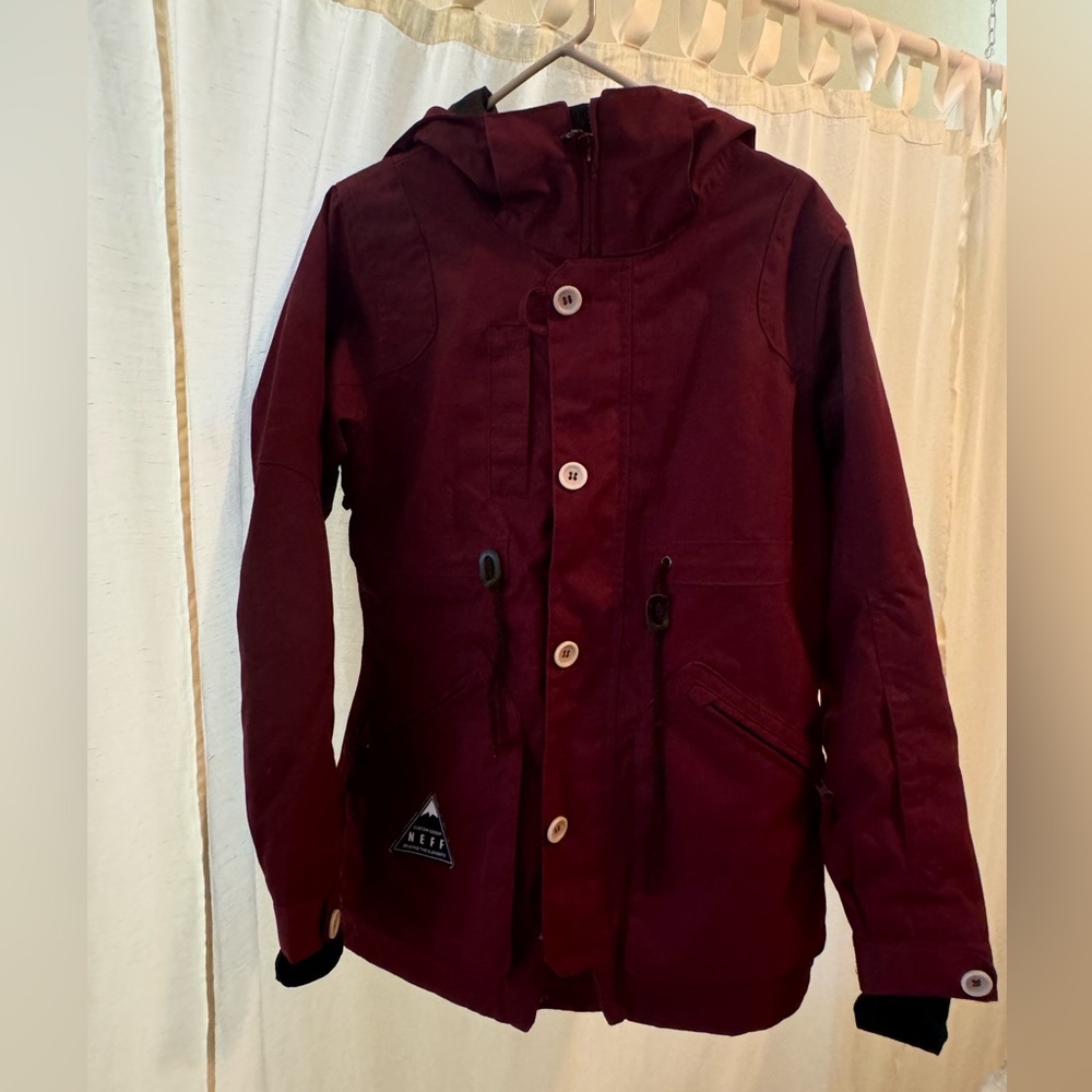 NEFF MARA SNOWBOARD JACKET, WOMEN'S SMALL, PORT / MAROON, waterproof
